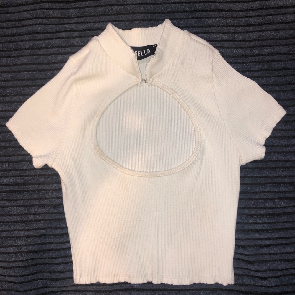 White oriental cut out scoop (sorella boutique)